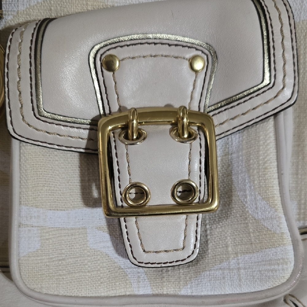 Rare Vintage Coach Cream and Gold Shoulder Bag - Picture 6 of 13